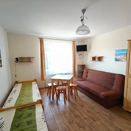 Goscinne Morszczyn Rum i privatbostad Karwia